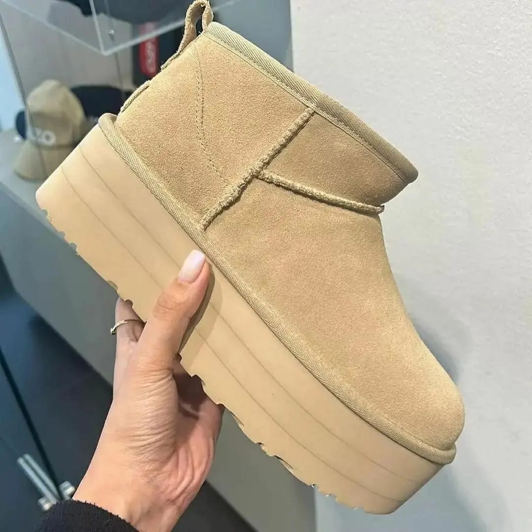 UGG Shoes Pallet - Image 4